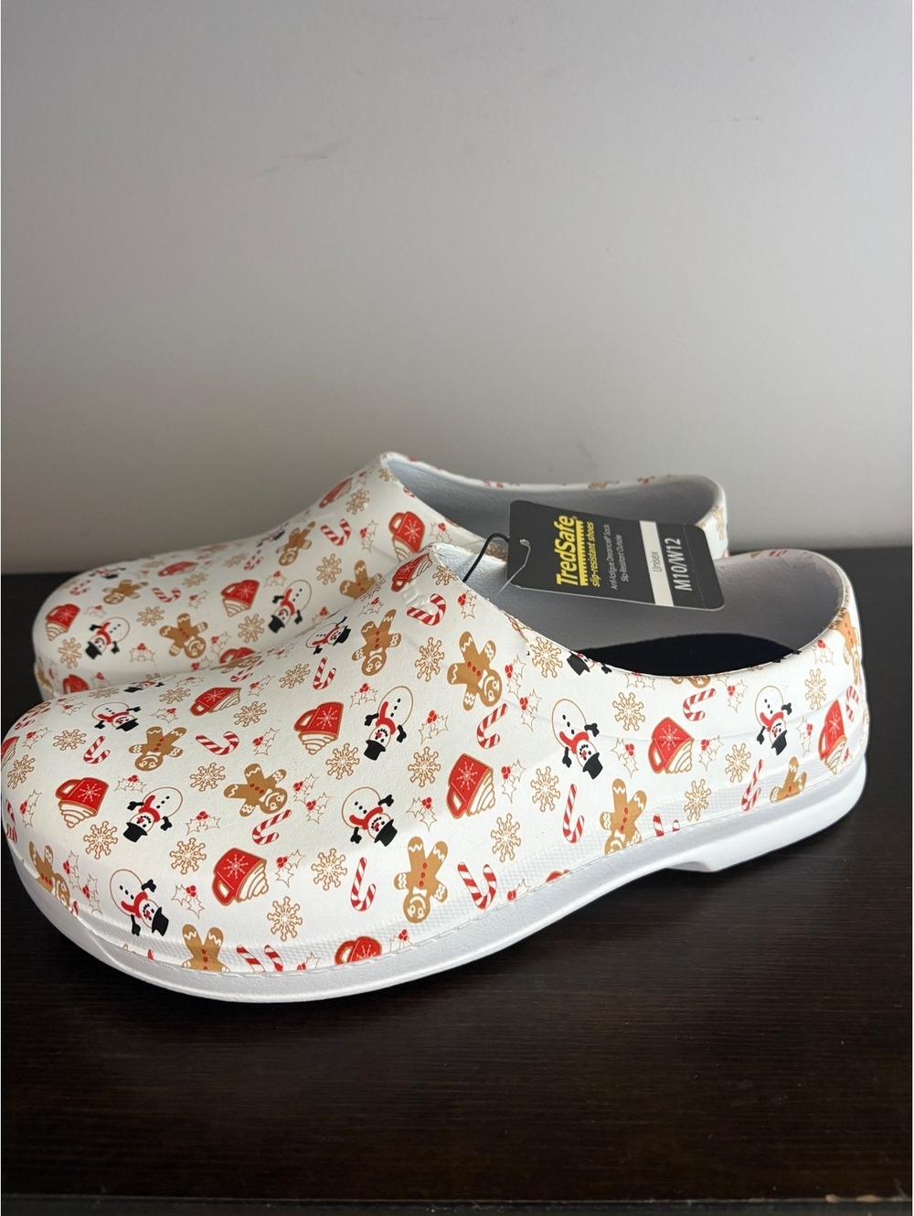 New TredSafe Unisex Slip Resistant Crocs Shoes  Print Size Men's 10 woman's 12